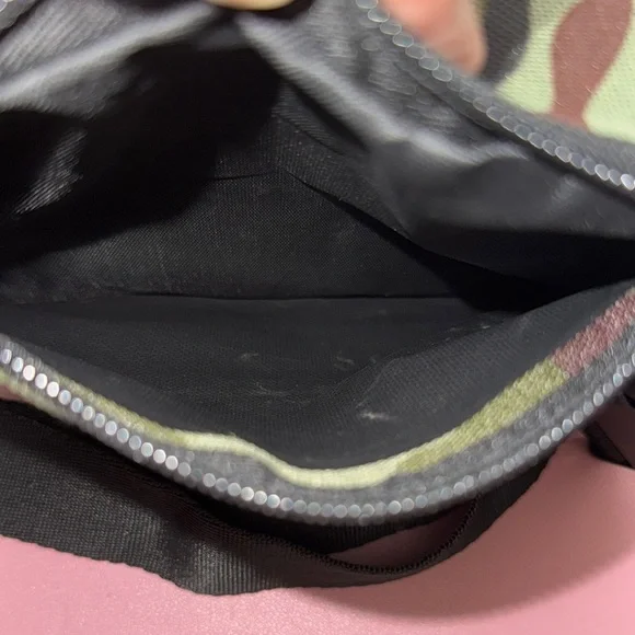 Camouflage Waist Bag - Picture 8 of 10